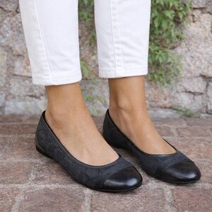 COACH Charcoal Ballet Flats with Logo Print, 7.5B